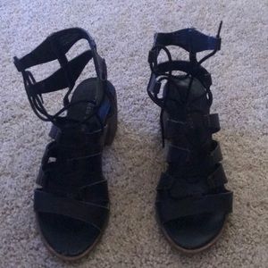 Size 7 lace up black heels